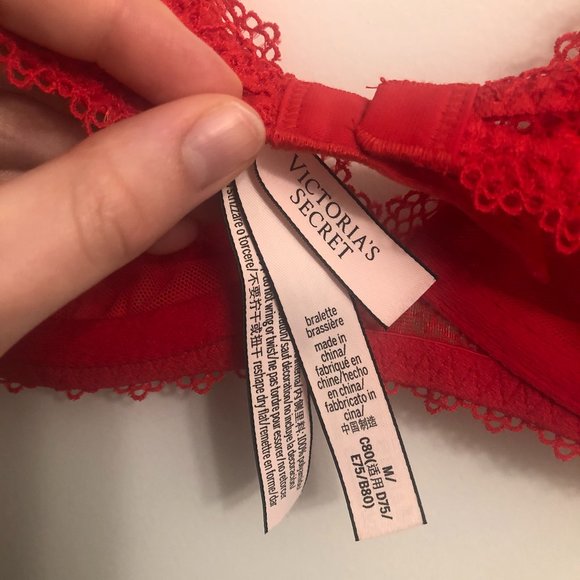 VS red lace bralette - Picture 4 of 5